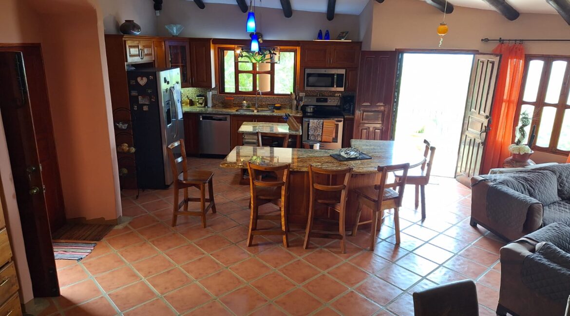 725956ce-21a8-4f82-9099-d376388b1720