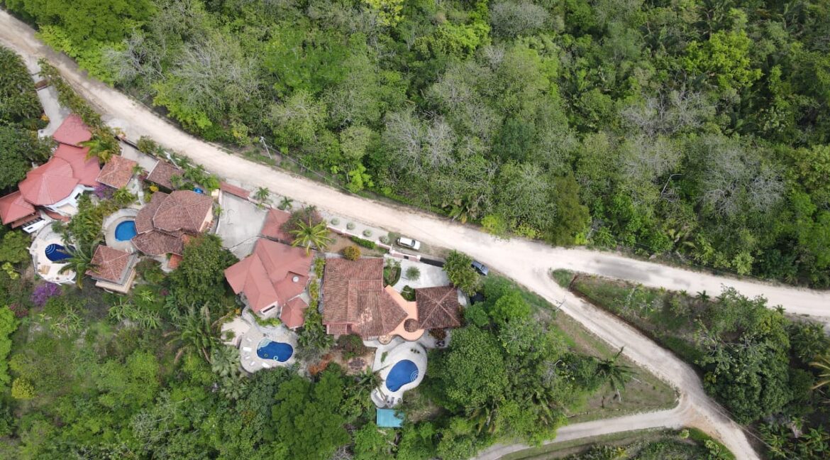 b667139a-6265-42ed-8742-7a9ad03cfc9d